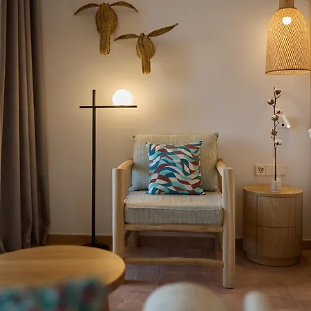 ホテル Cala San Miguel Ibiza Resort, Adults Only, Curio Collection By Hilton