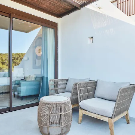 ホテル Cala San Miguel Ibiza Resort, Adults Only, Curio Collection By Hilton